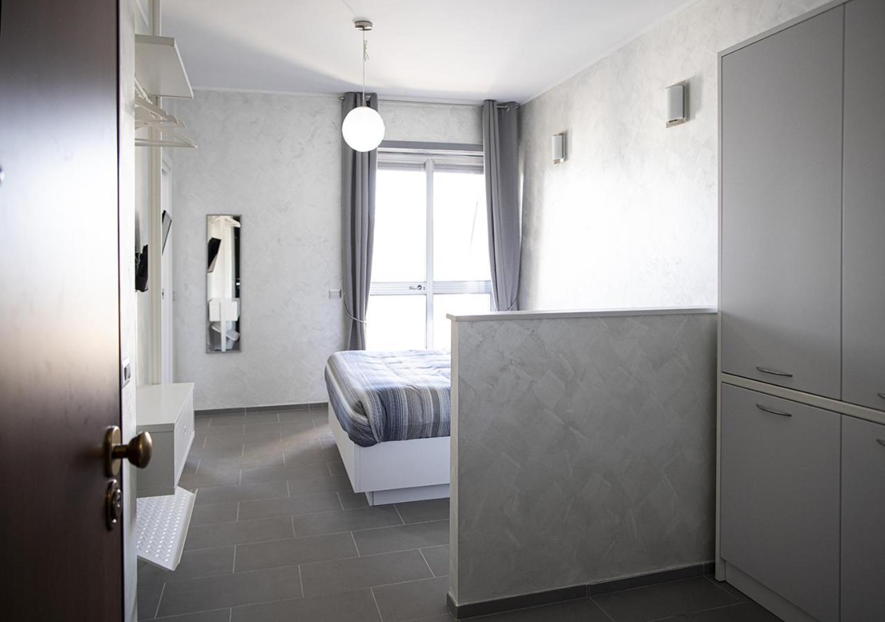Smart Central Apartments Milan Bagian luar foto