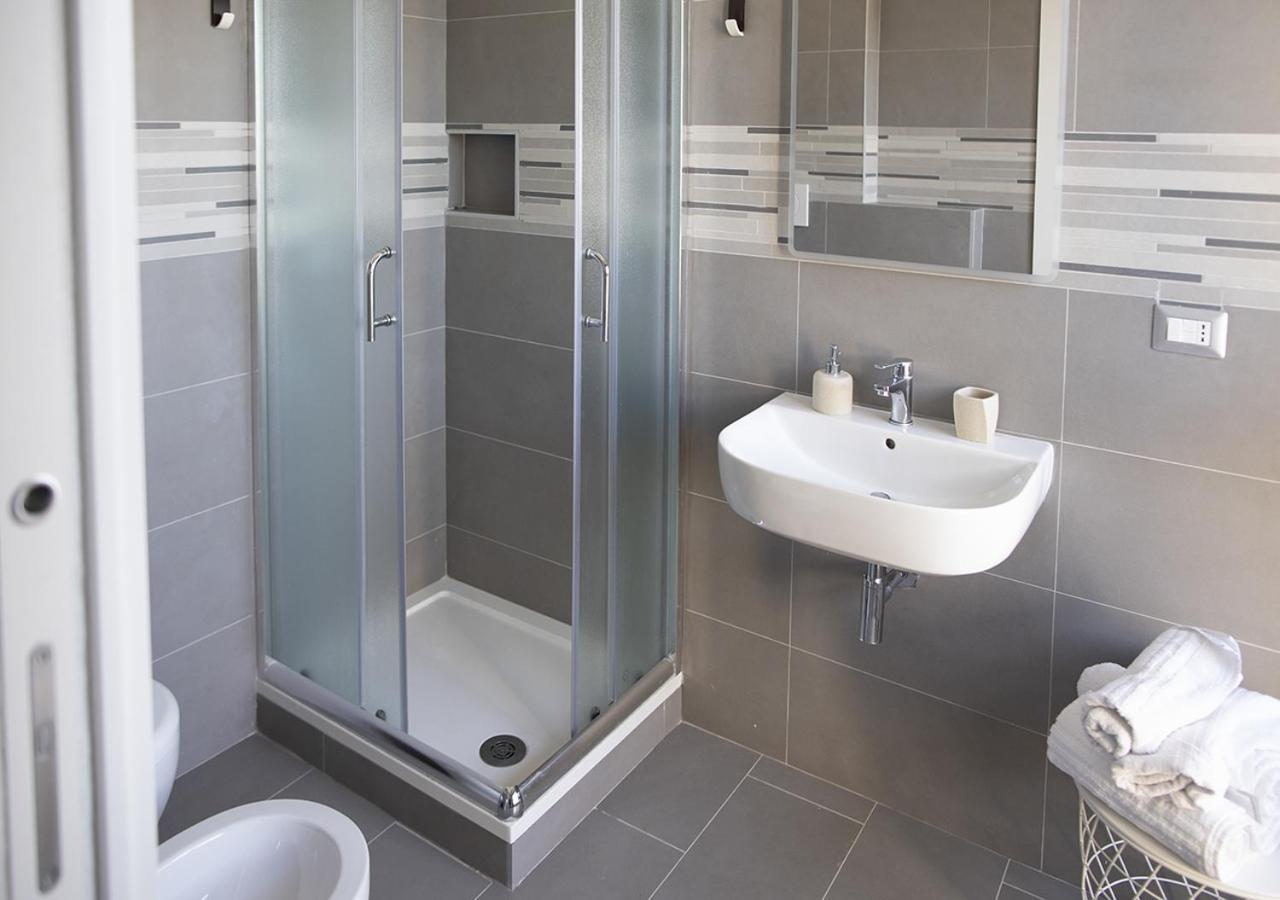 Smart Central Apartments Milan Bagian luar foto