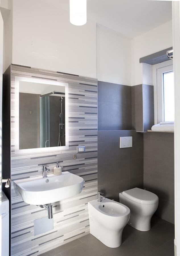Smart Central Apartments Milan Bagian luar foto